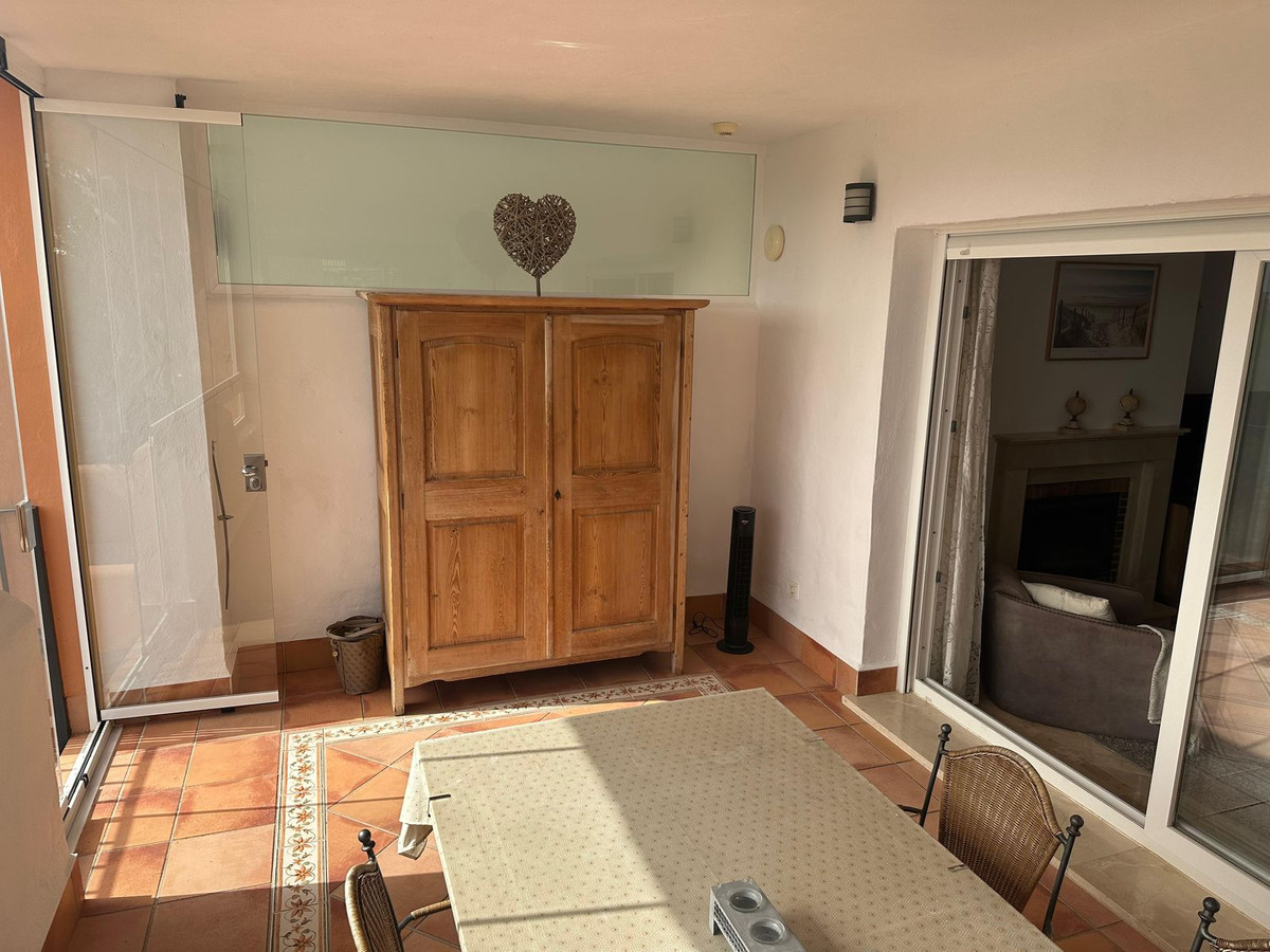 5 Bed Townhouse for sale in Cabopino Costa Del Sol, Málaga, Spain