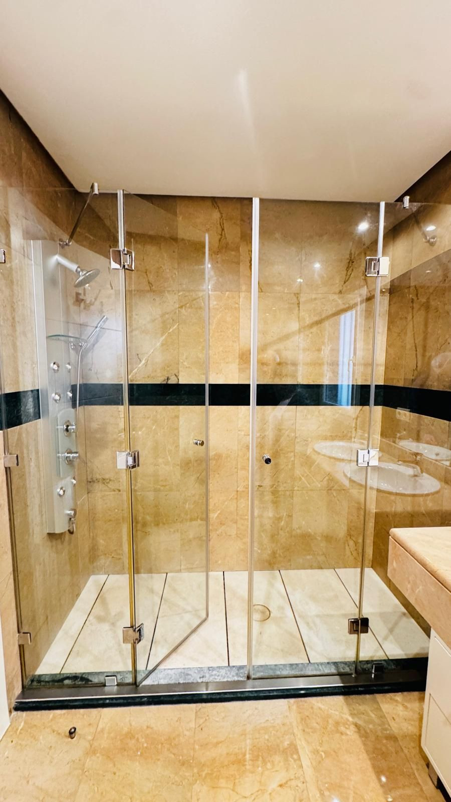 2 Bed Apartment for sale in Nueva Andalucía Costa Del Sol, Málaga, Spain