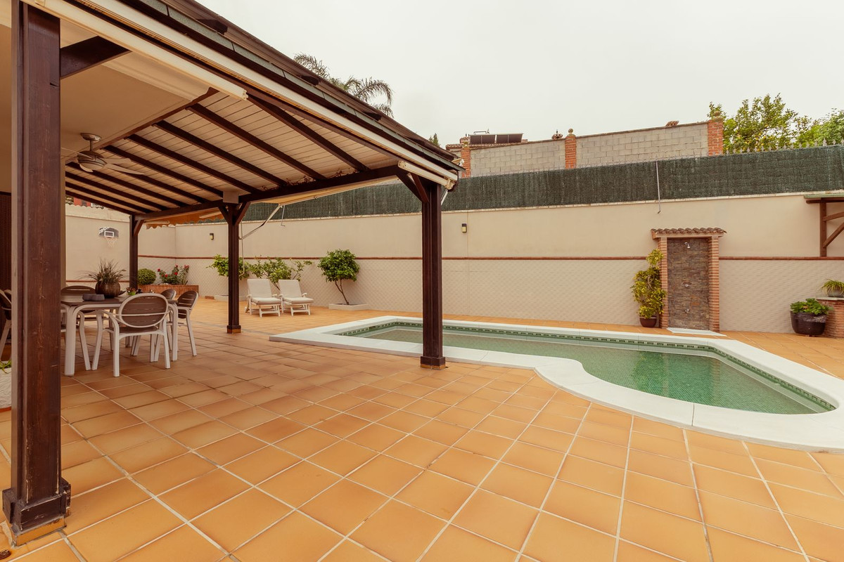4 Bed Townhouse for sale in Málaga Costa Del Sol, Málaga, Spain