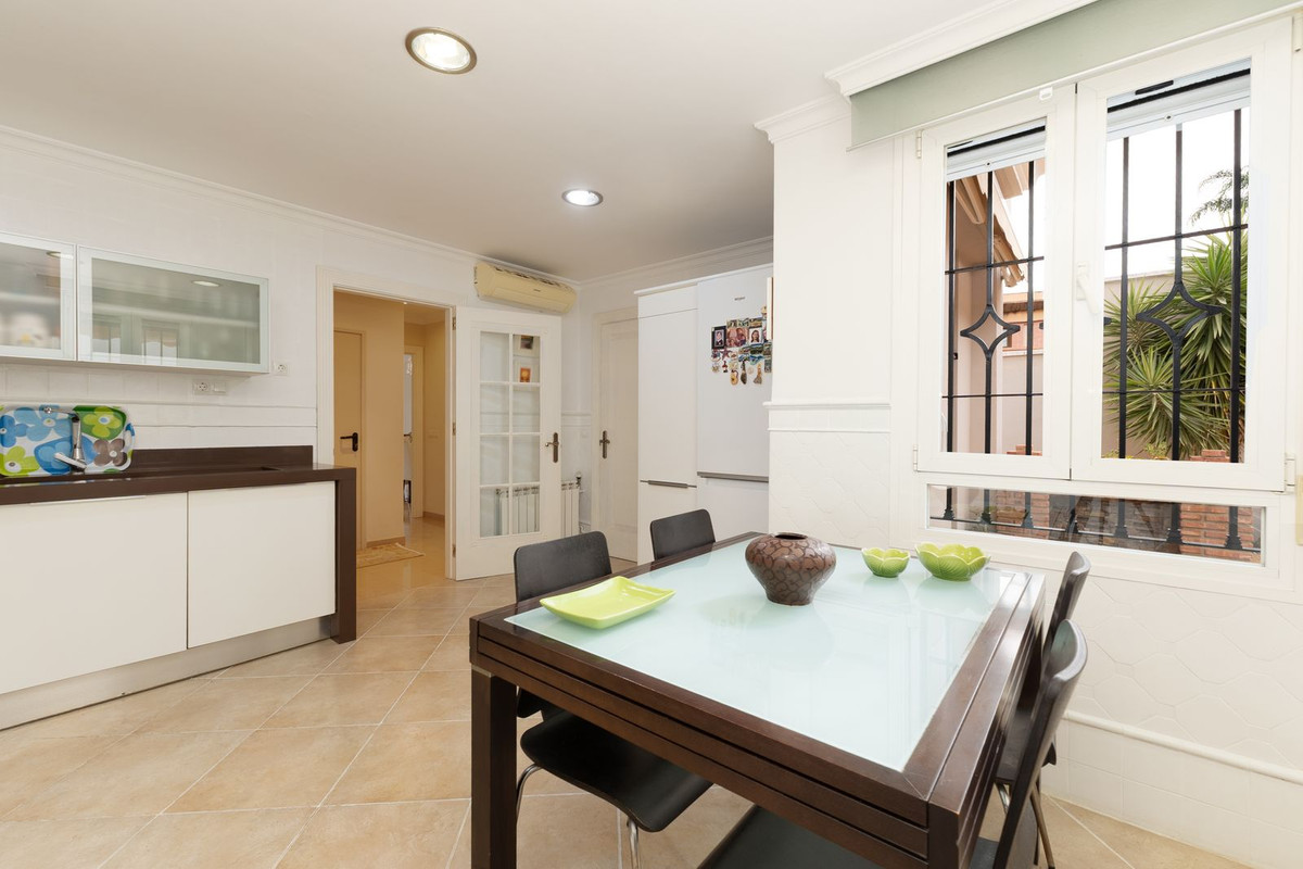4 Bed Townhouse for sale in Málaga Costa Del Sol, Málaga, Spain
