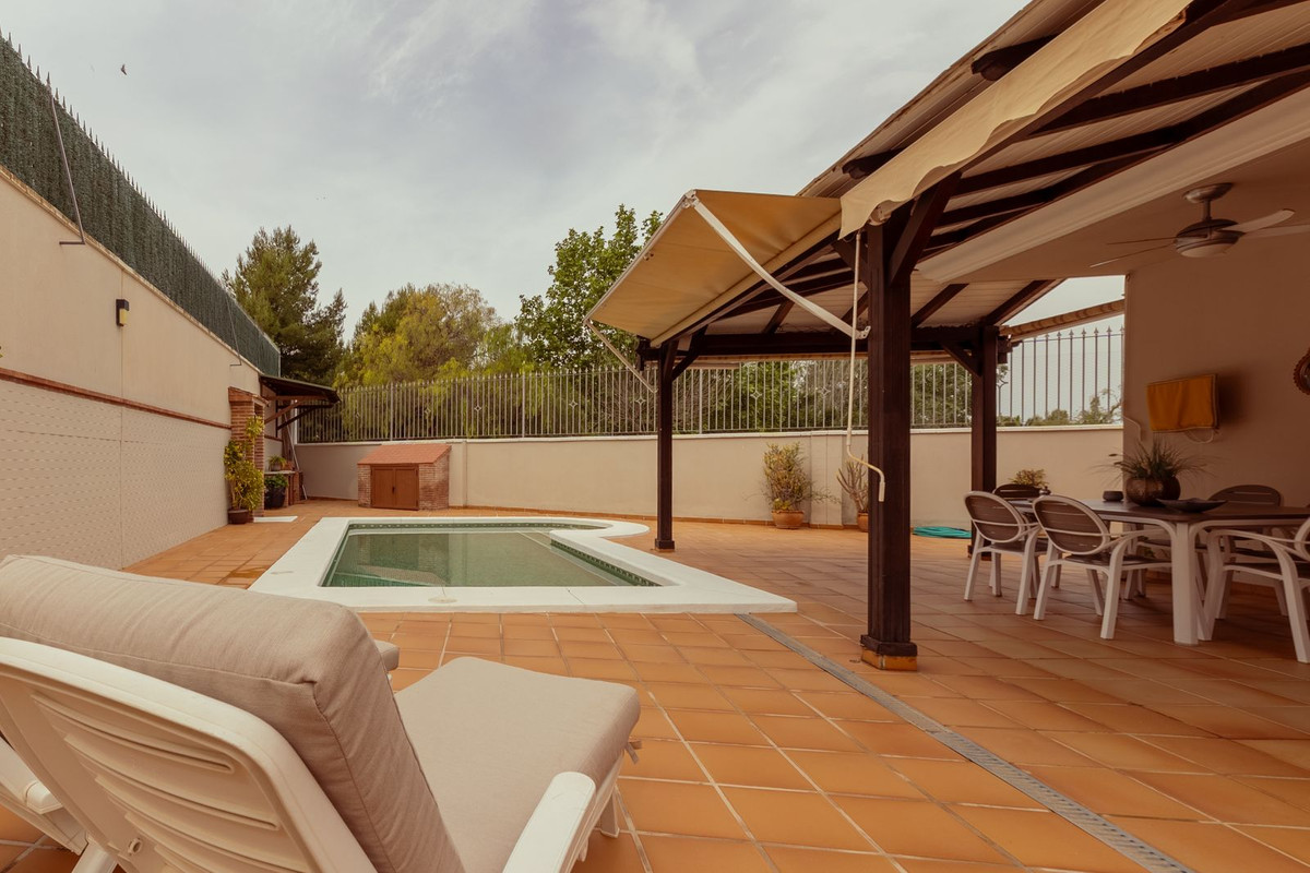 4 Bed Townhouse for sale in Málaga Costa Del Sol, Málaga, Spain