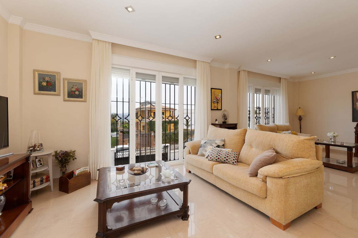 4 Bed Townhouse for sale in Málaga Costa Del Sol, Málaga, Spain