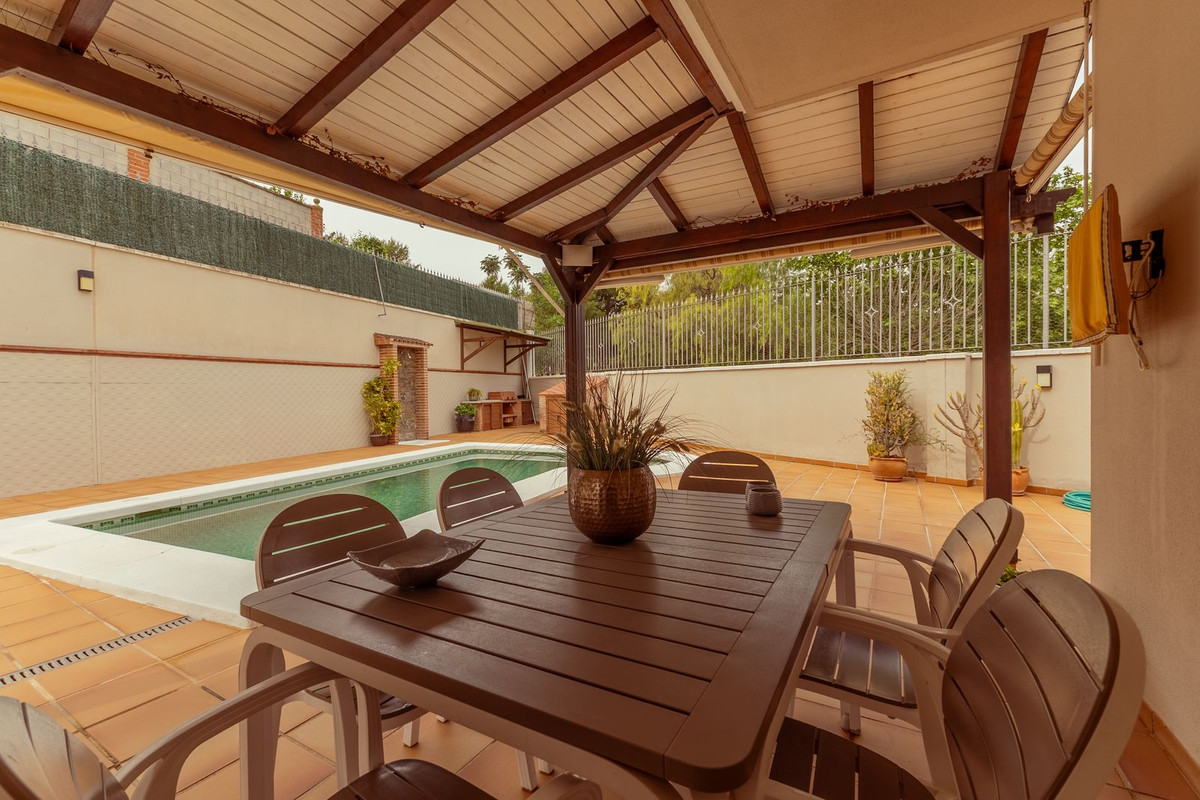 4 Bed Townhouse for sale in Málaga Costa Del Sol, Málaga, Spain