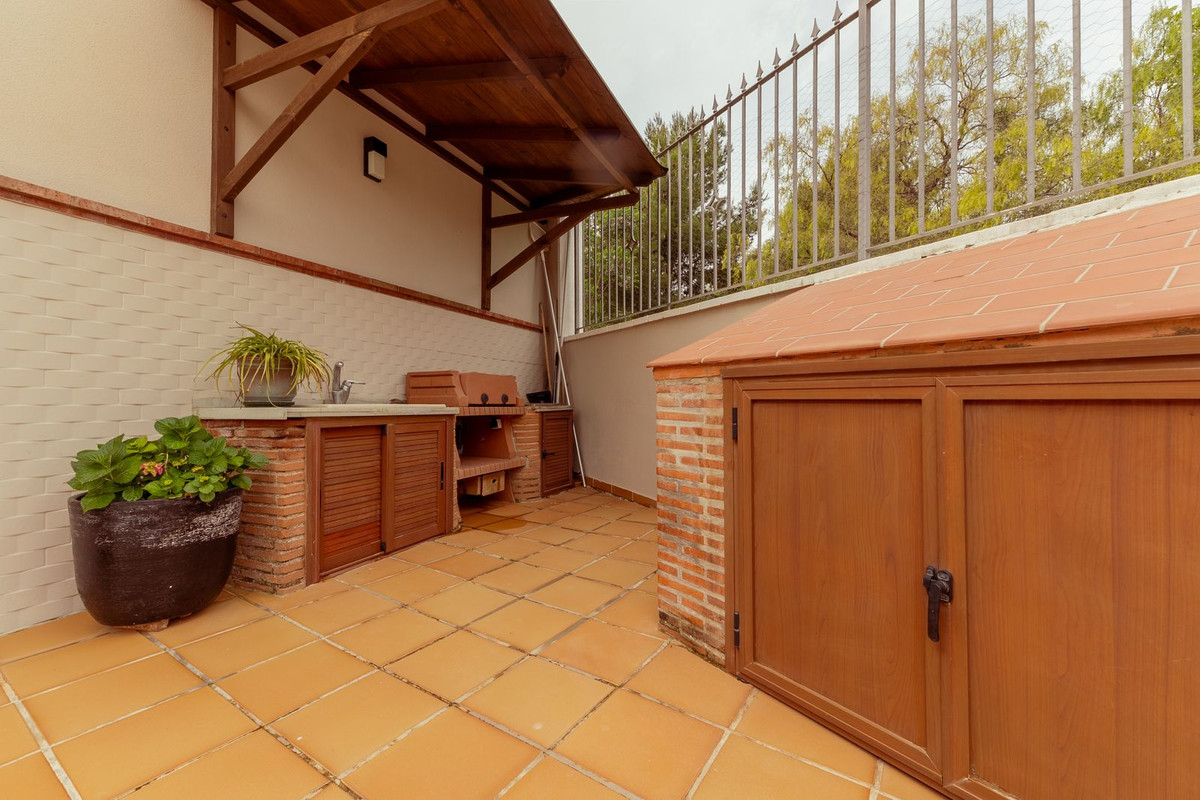 4 Bed Townhouse for sale in Málaga Costa Del Sol, Málaga, Spain