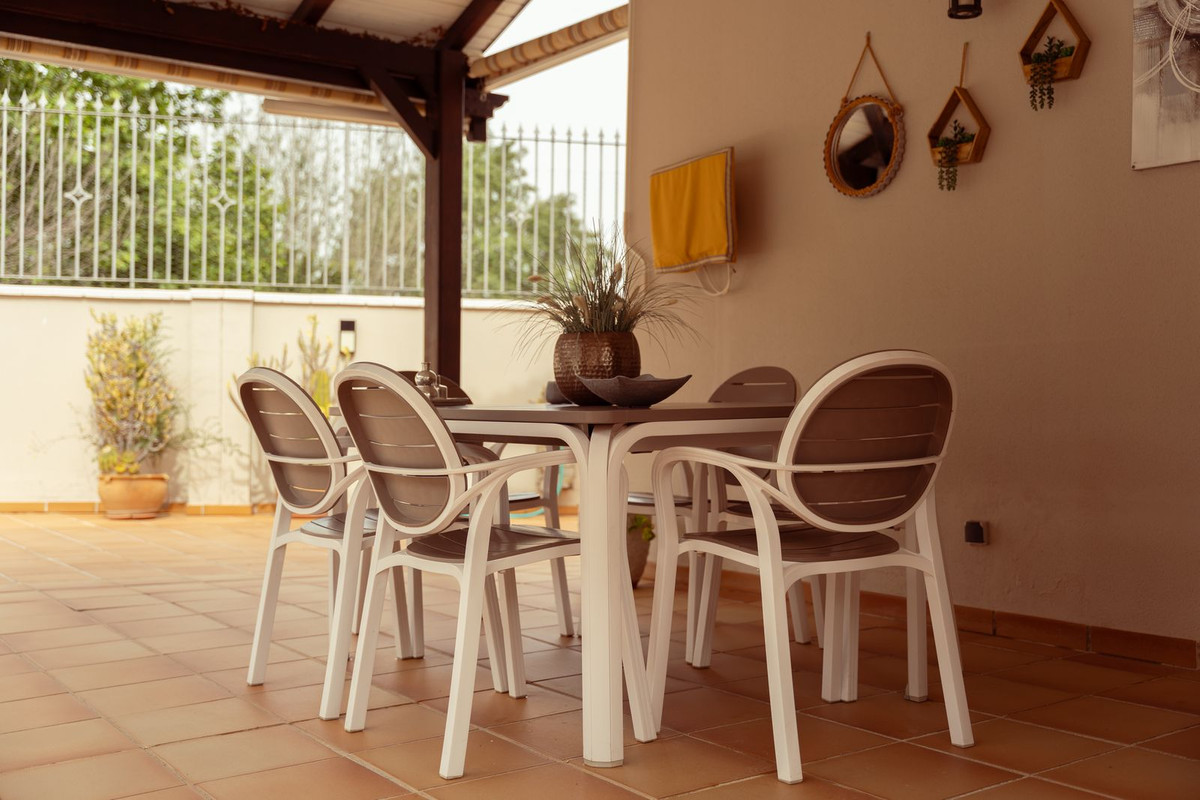4 Bed Townhouse for sale in Málaga Costa Del Sol, Málaga, Spain