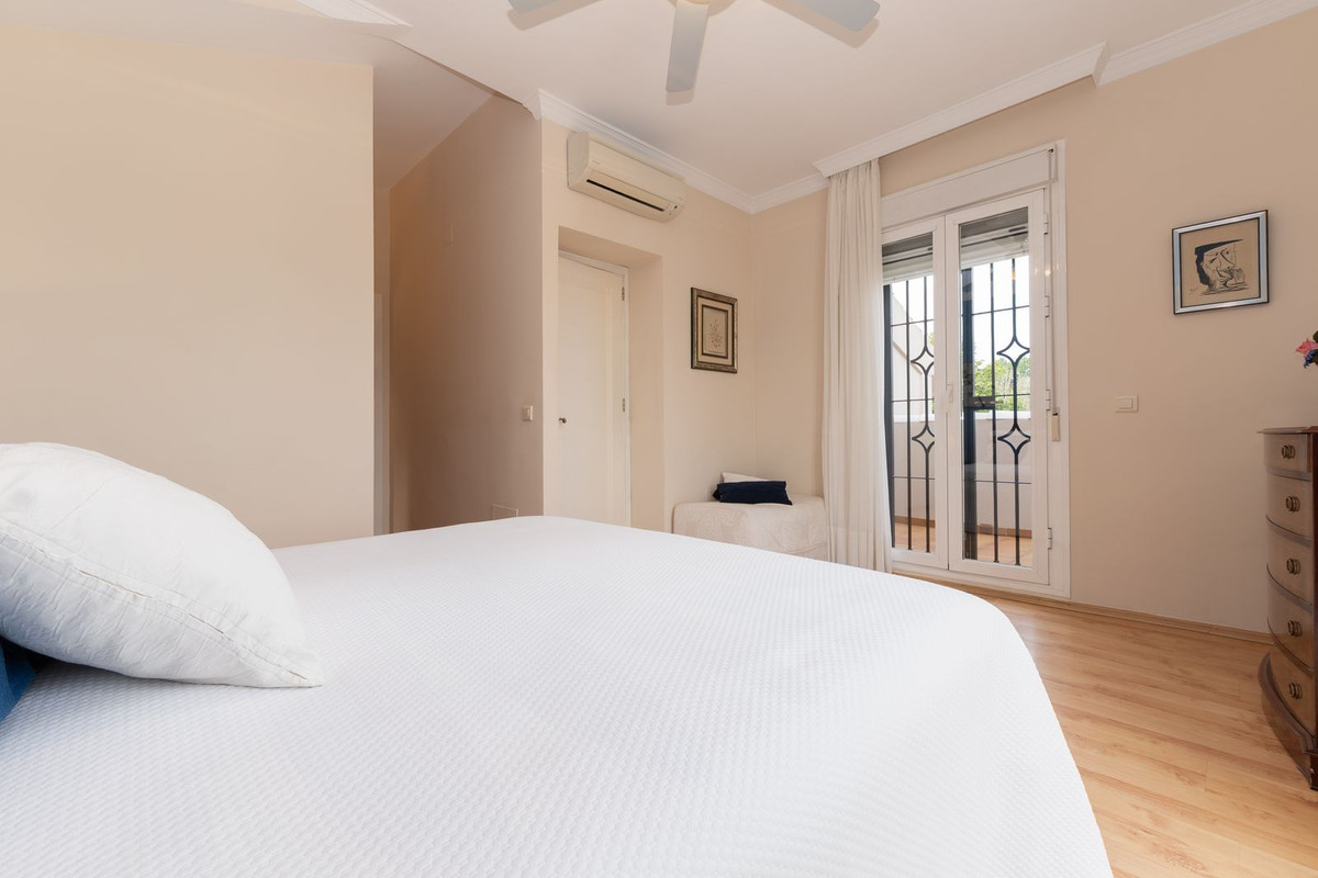 4 Bed Townhouse for sale in Málaga Costa Del Sol, Málaga, Spain