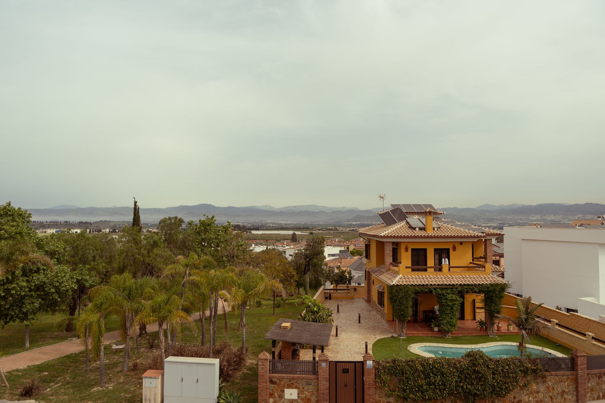 4 Bed Townhouse for sale in Málaga Costa Del Sol, Málaga, Spain
