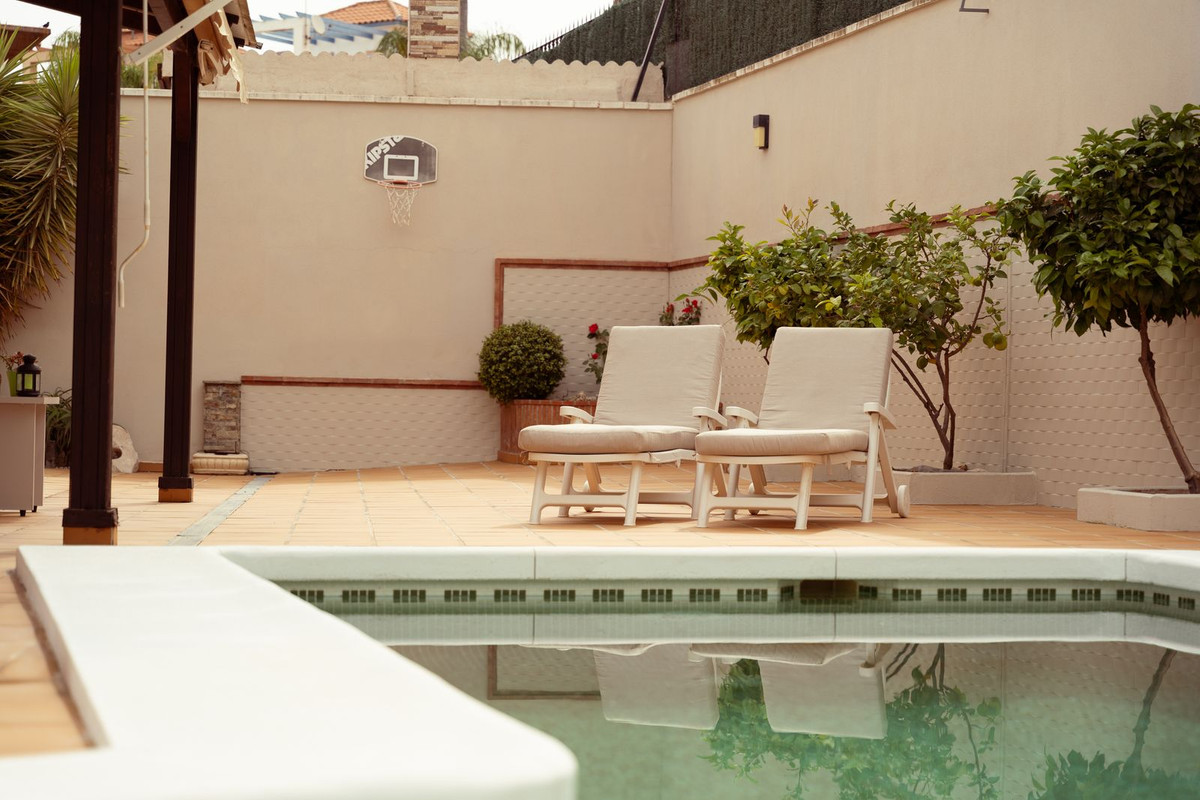 4 Bed Townhouse for sale in Málaga Costa Del Sol, Málaga, Spain