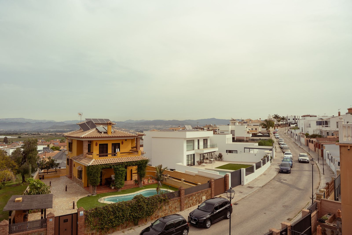 4 Bed Townhouse for sale in Málaga Costa Del Sol, Málaga, Spain