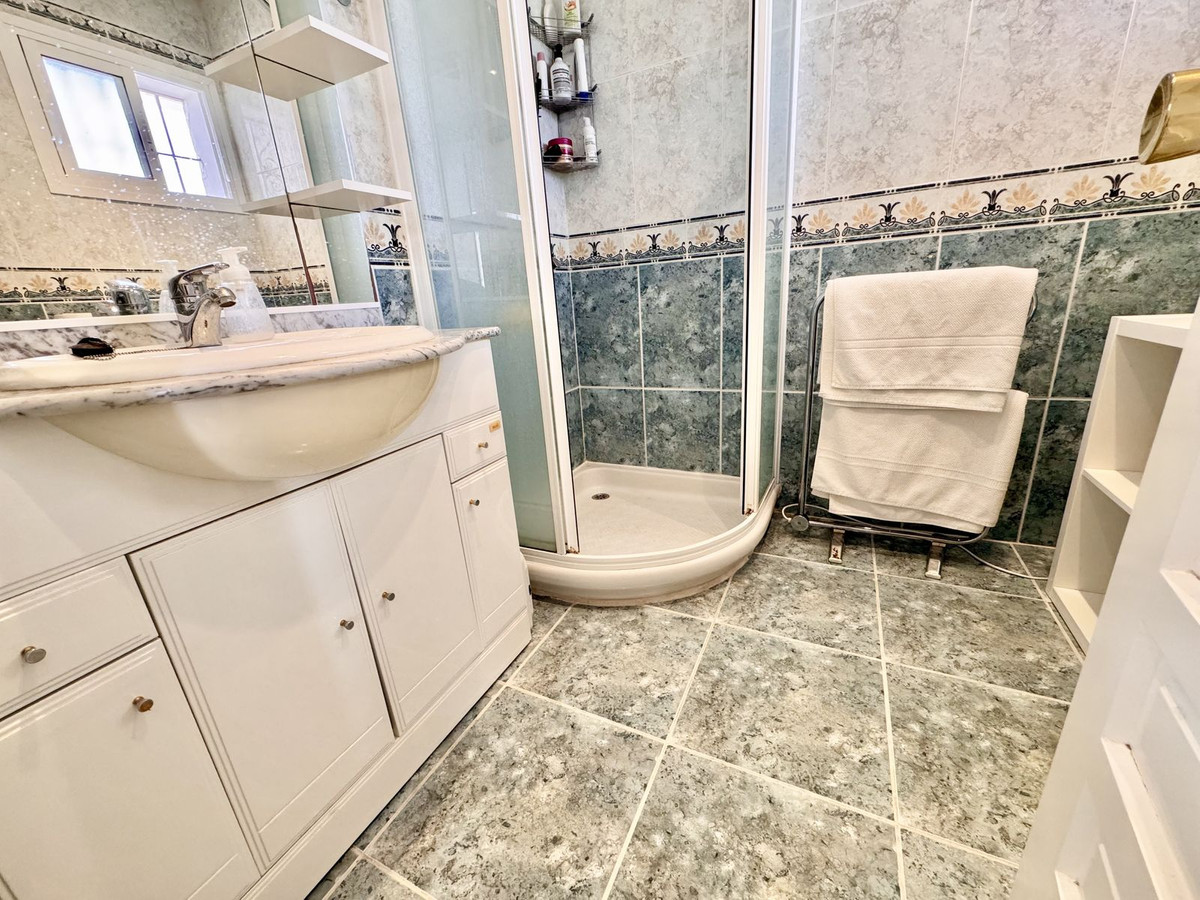 2 Bed Townhouse for sale in Nueva Andalucía Costa Del Sol, Málaga, Spain