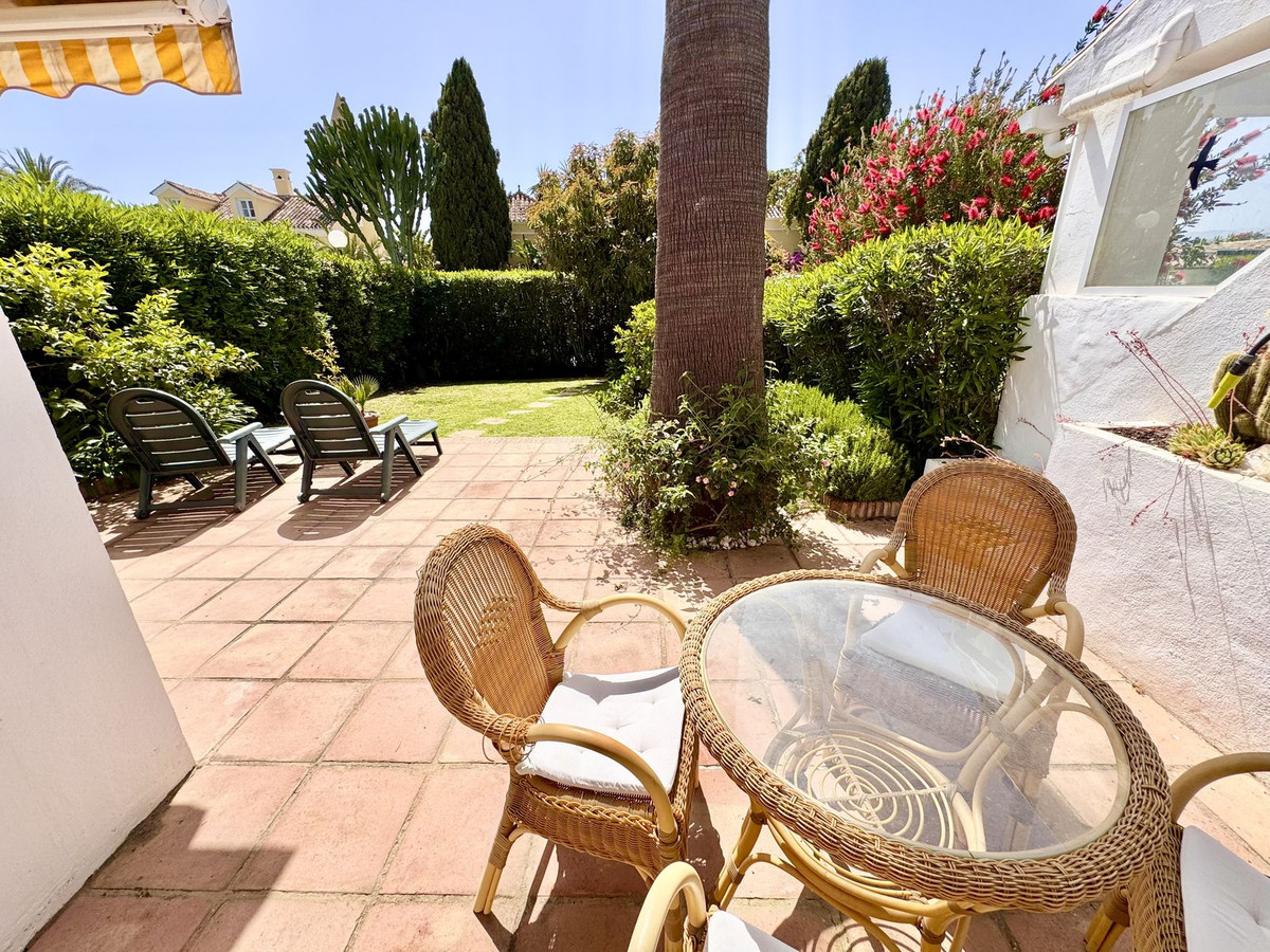 2 Bed Townhouse for sale in Nueva Andalucía Costa Del Sol, Málaga, Spain