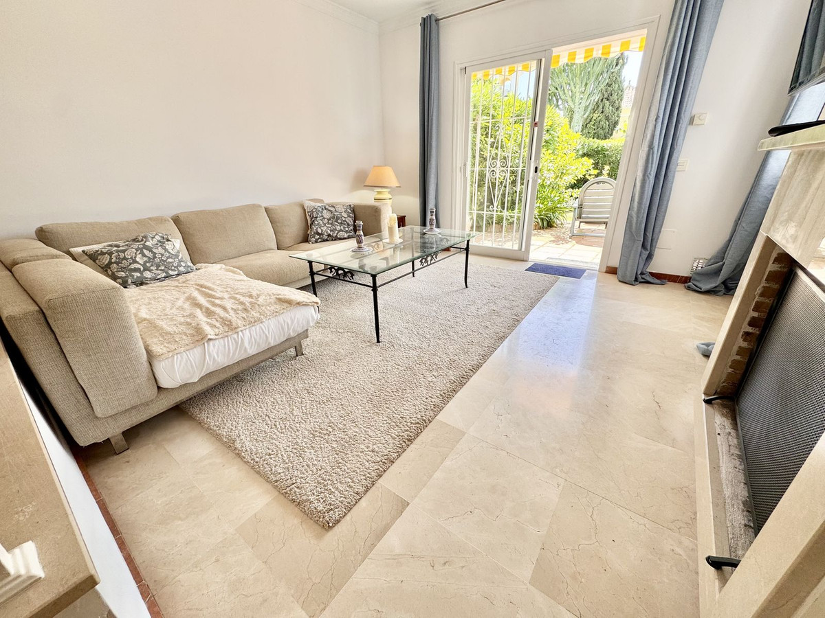 2 Bed Townhouse for sale in Nueva Andalucía Costa Del Sol, Málaga, Spain