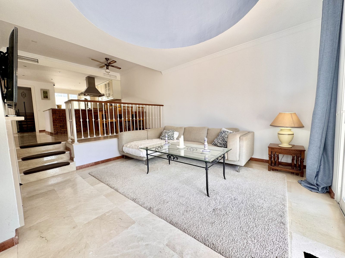 2 Bed Townhouse for sale in Nueva Andalucía Costa Del Sol, Málaga, Spain