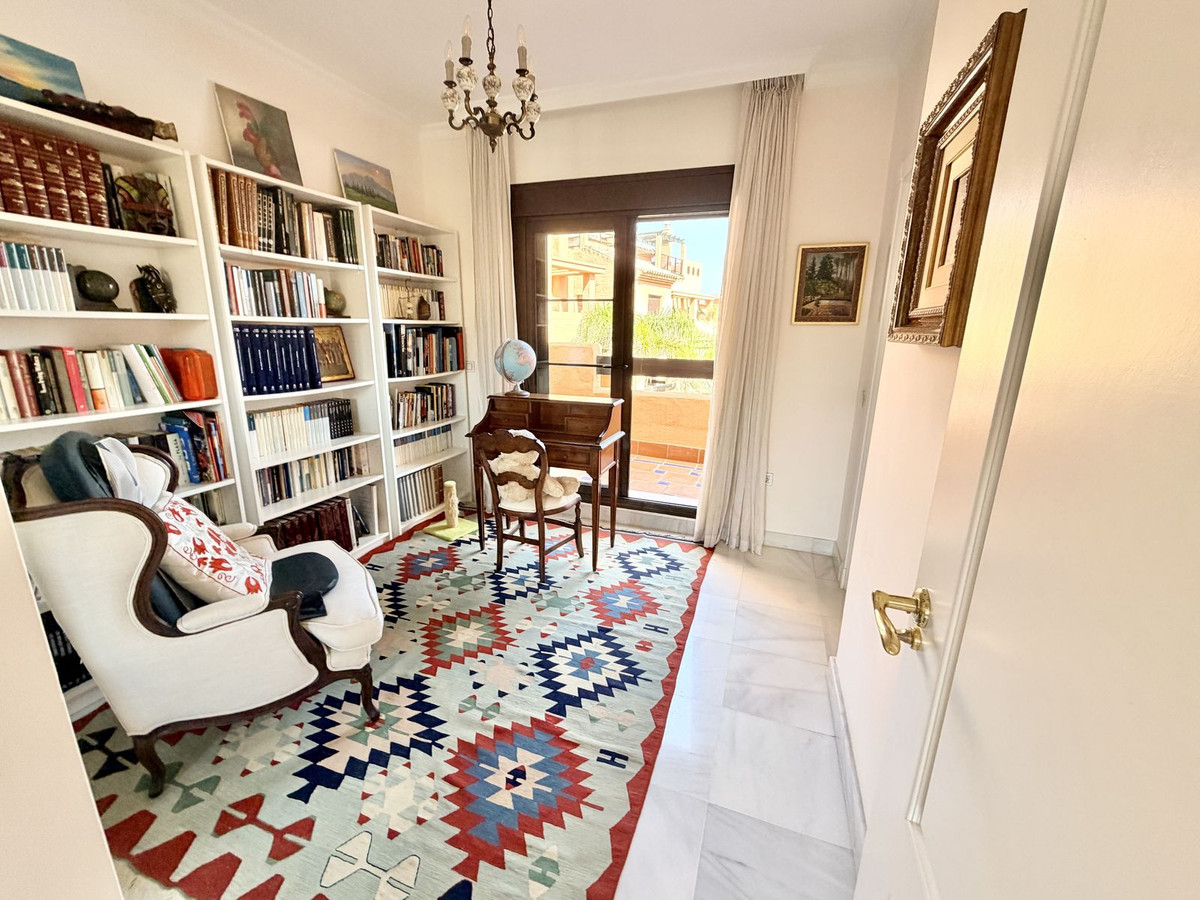 4 Bed Apartment for sale in Hacienda Del Sol Costa Del Sol, Málaga, Spain