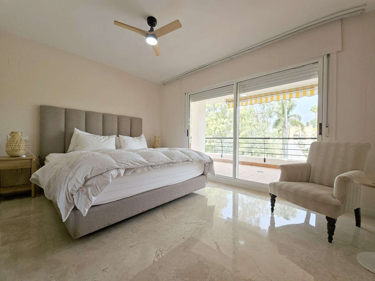 3 Bed Apartment for sale in Guadalmina Alta Costa Del Sol, Málaga, Spain