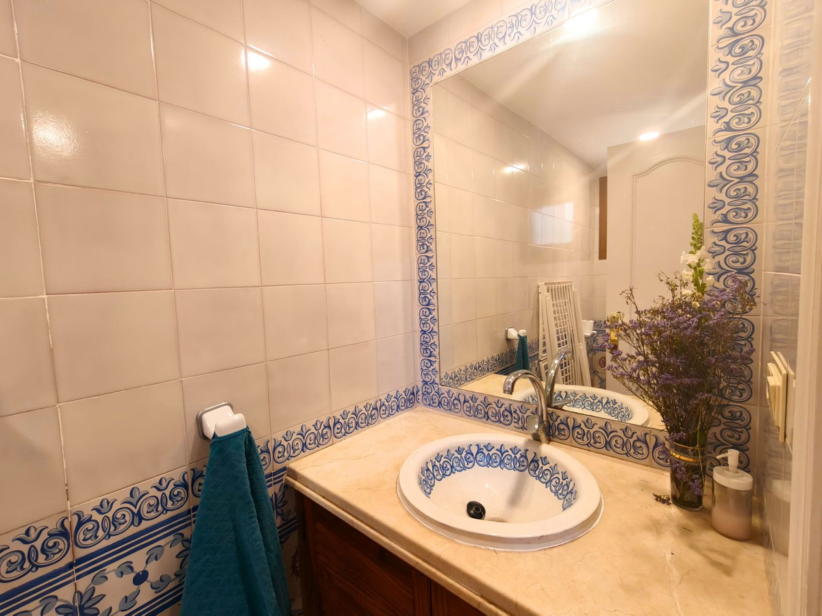 Se vende Adosada de 3 dormitorios en Costa Del Sol, Cadiz, España