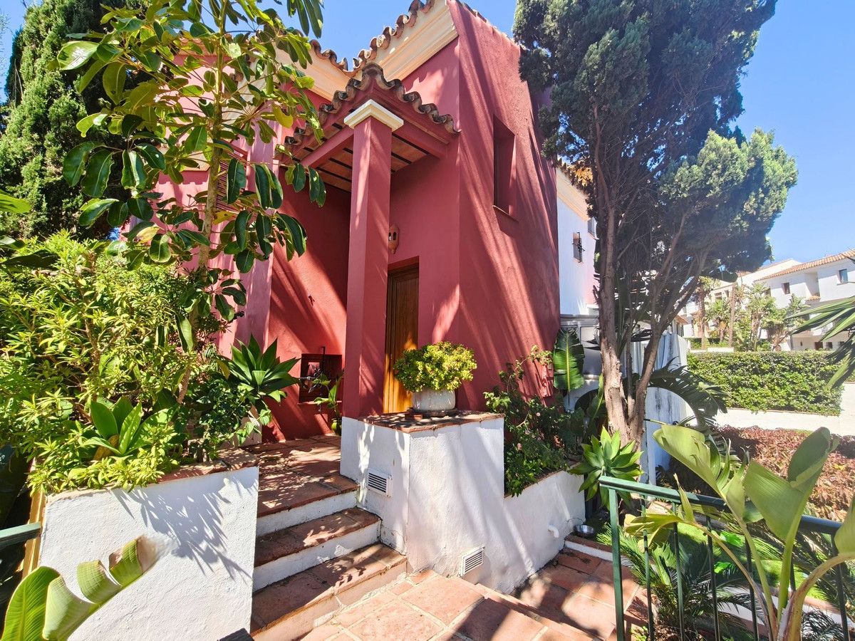 Se vende Adosada de 3 dormitorios en Costa Del Sol, Cadiz, España