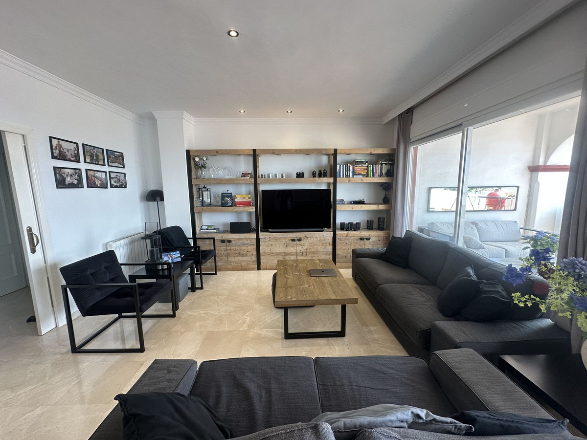 3 Bed Apartment for sale in Elviria Costa Del Sol, Málaga, Spain