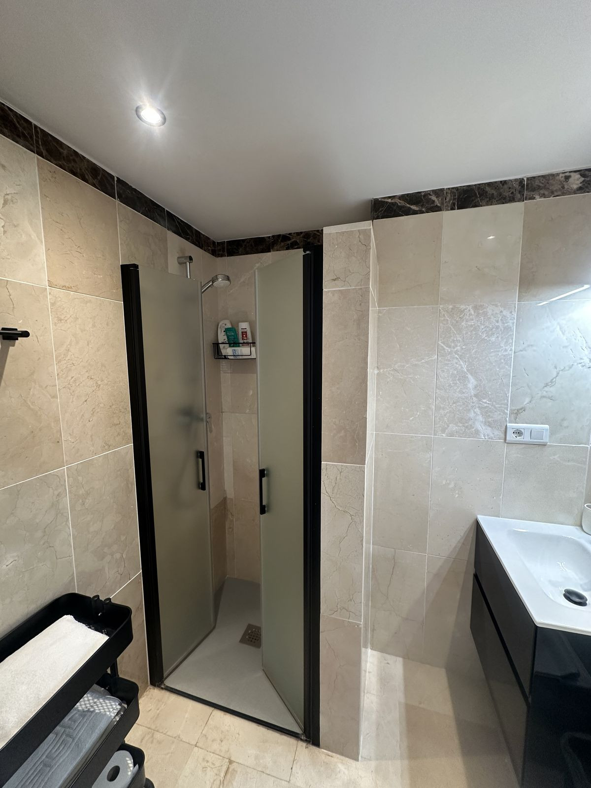 3 Bed Apartment for sale in Elviria Costa Del Sol, Málaga, Spain