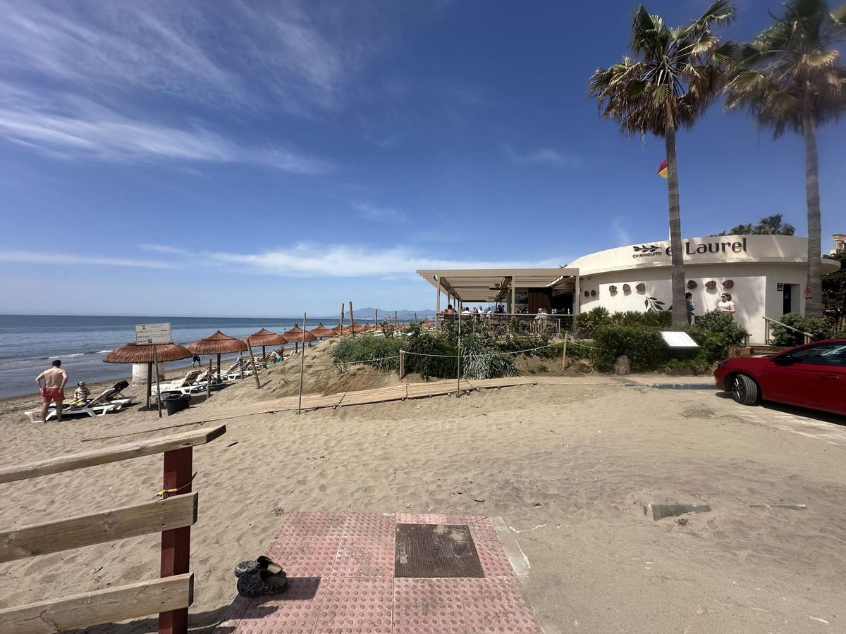 3 Bed Apartment for sale in Elviria Costa Del Sol, Málaga, Spain
