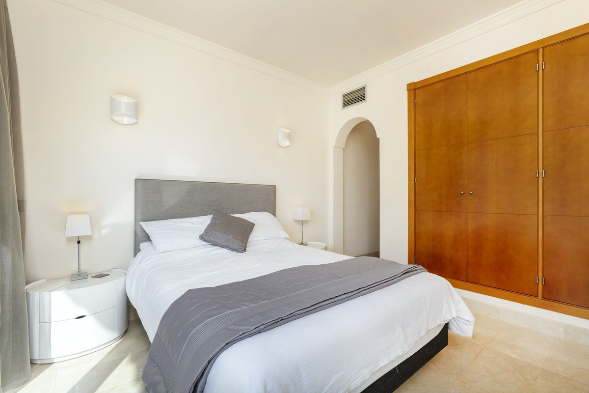 Se vende Apartamento Planta Media de 2 dormitorios en Costa Del Sol, Málaga, España