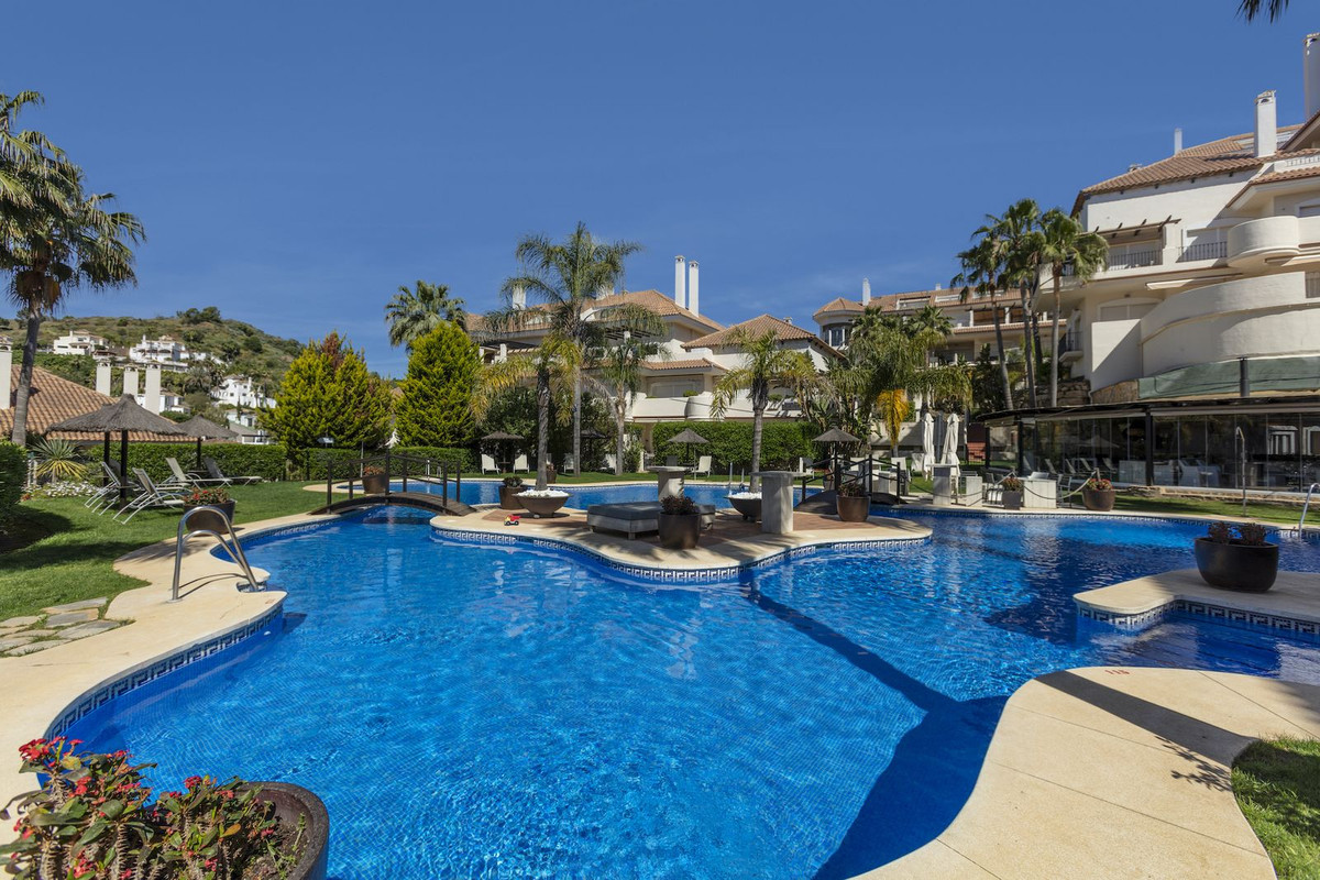 Se vende Apartamento Planta Media de 2 dormitorios en Costa Del Sol, Málaga, España