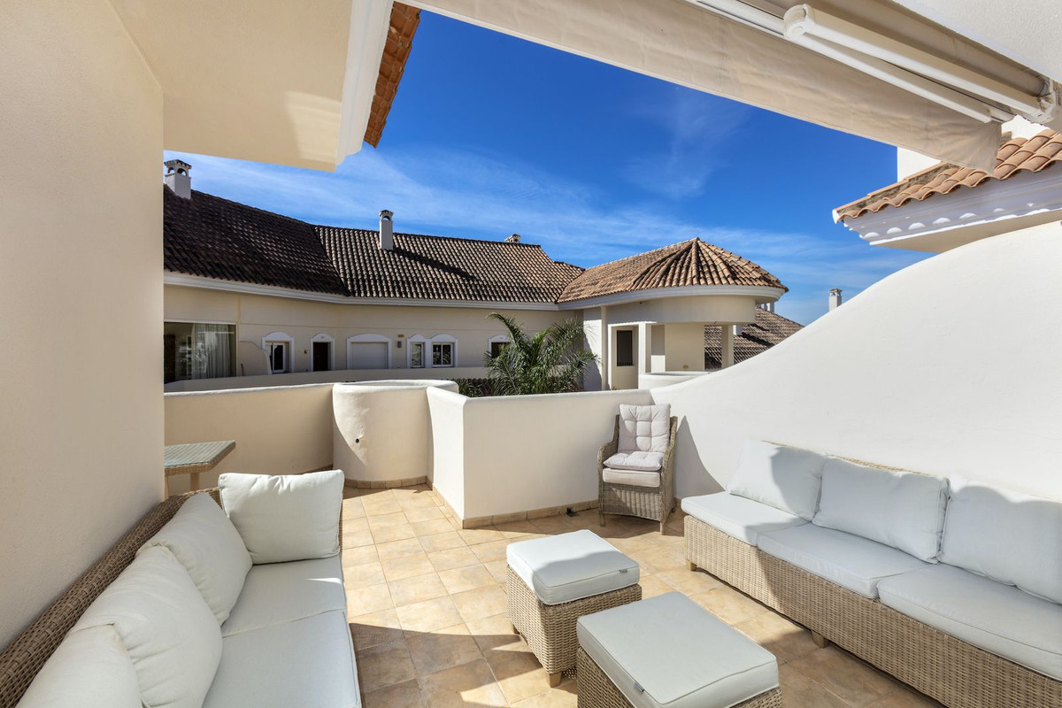 Se vende Apartamento Planta Media de 2 dormitorios en Costa Del Sol, Málaga, España