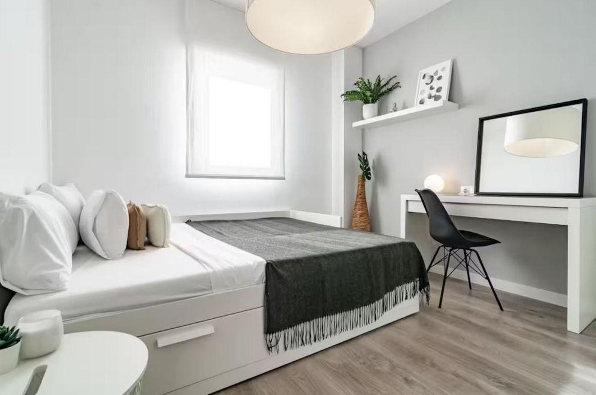 Se vende Apartamento Planta Media de 3 dormitorios en Costa Del Sol, Málaga, España
