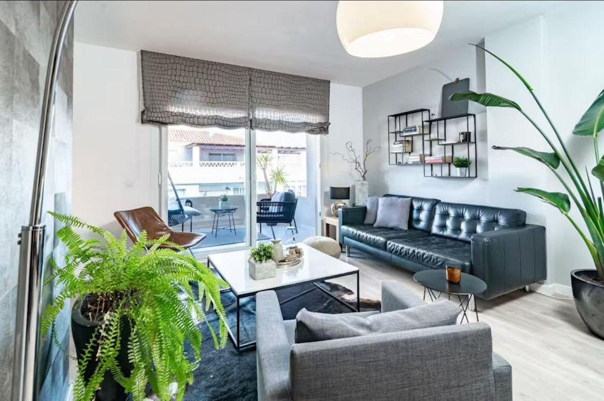 Se vende Apartamento Planta Media de 3 dormitorios en Costa Del Sol, Málaga, España