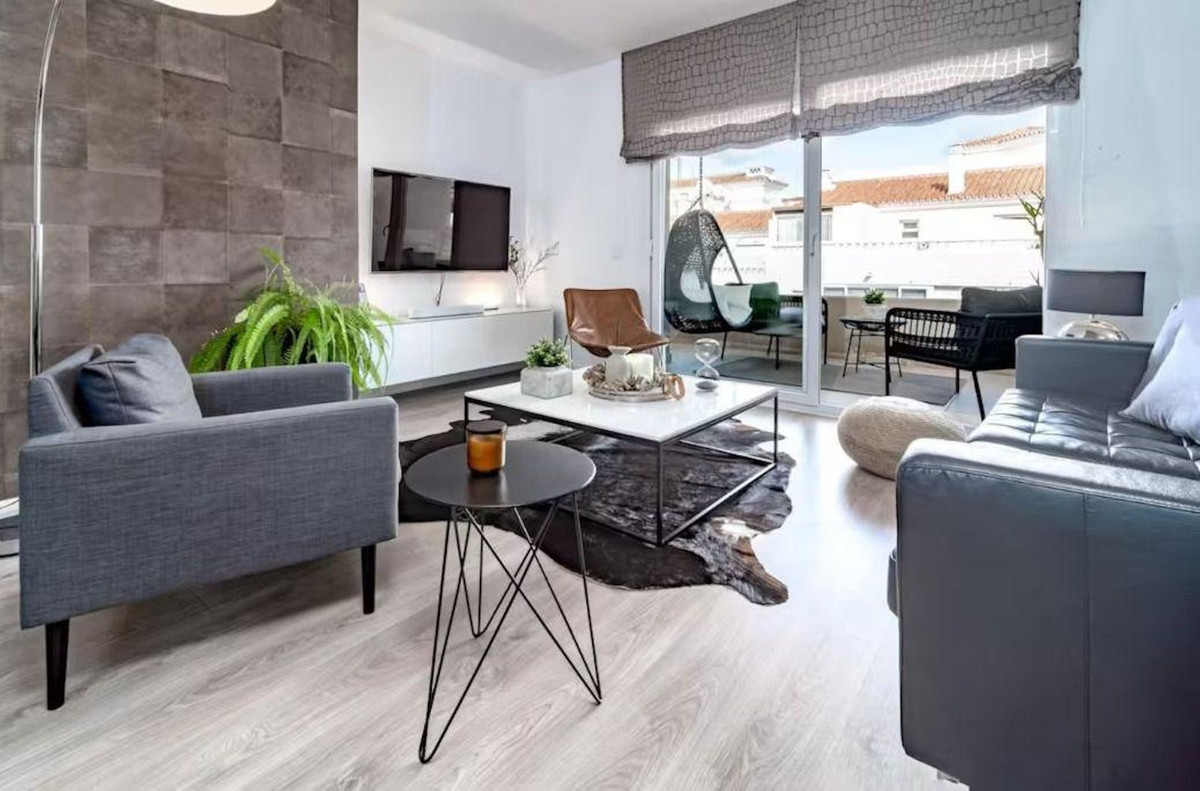 Se vende Apartamento Planta Media de 3 dormitorios en Costa Del Sol, Málaga, España