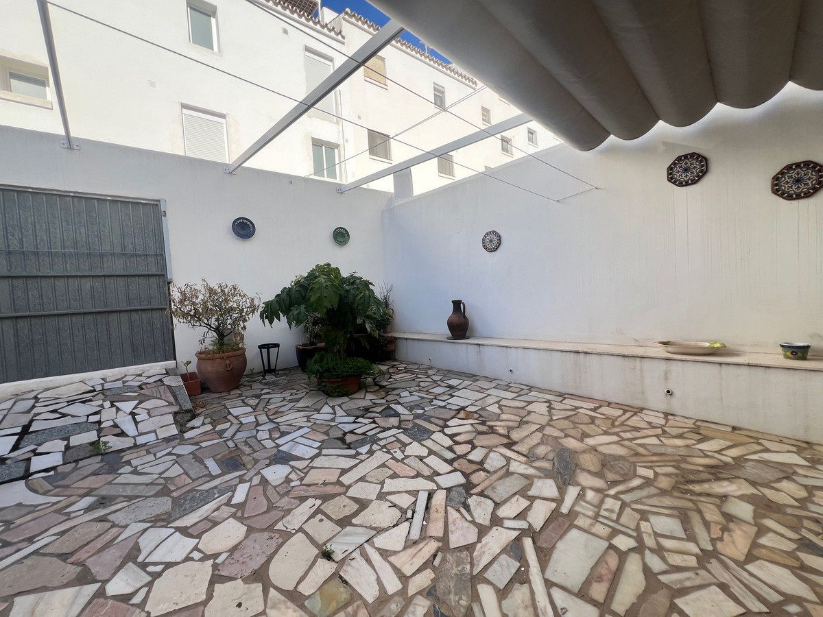 6 Bed Townhouse for sale in Estepona Costa Del Sol, Málaga, Spain