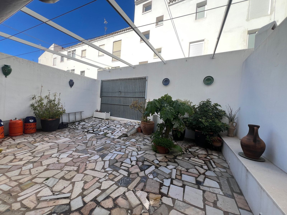 6 Bed Townhouse for sale in Estepona Costa Del Sol, Málaga, Spain