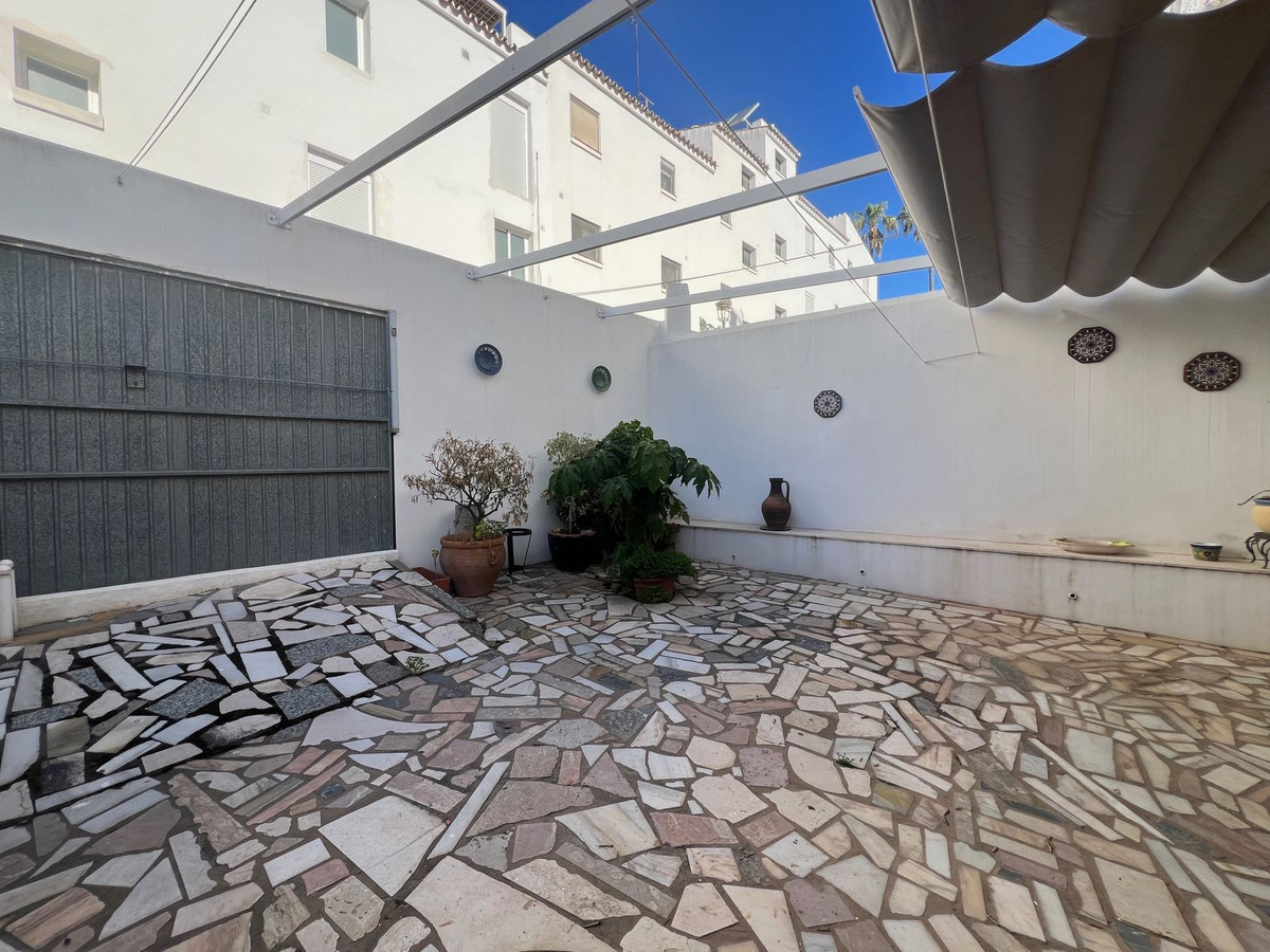 6 Bed Townhouse for sale in Estepona Costa Del Sol, Málaga, Spain