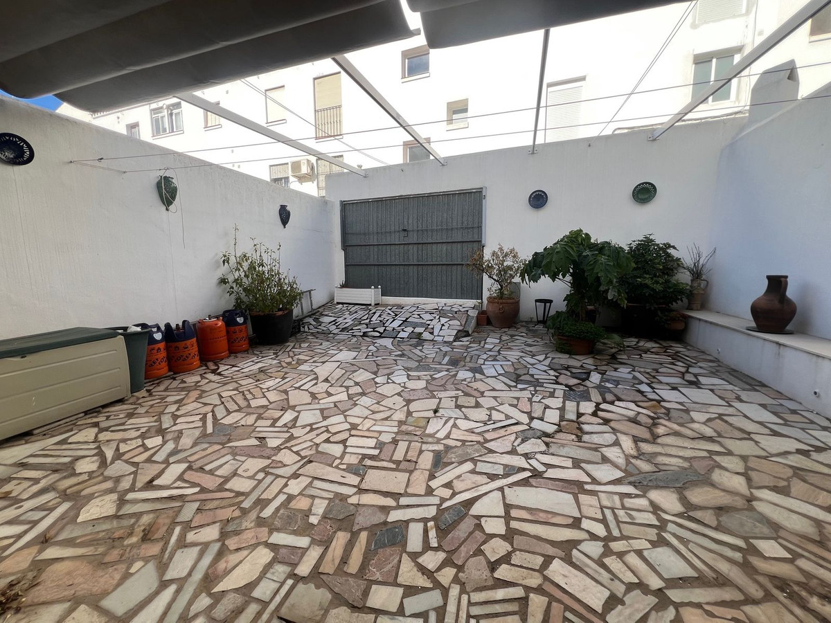 6 Bed Townhouse for sale in Estepona Costa Del Sol, Málaga, Spain