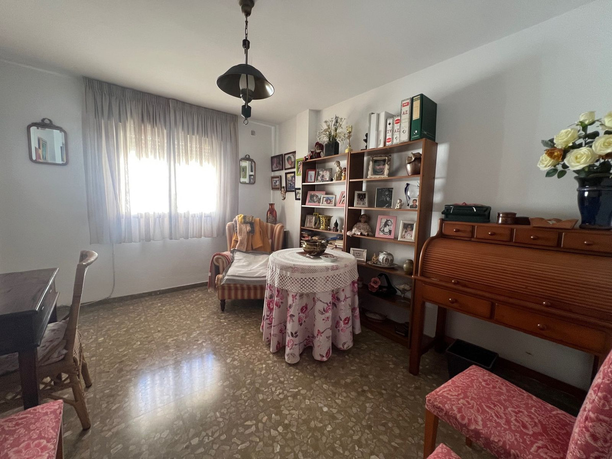 6 Bed Townhouse for sale in Estepona Costa Del Sol, Málaga, Spain