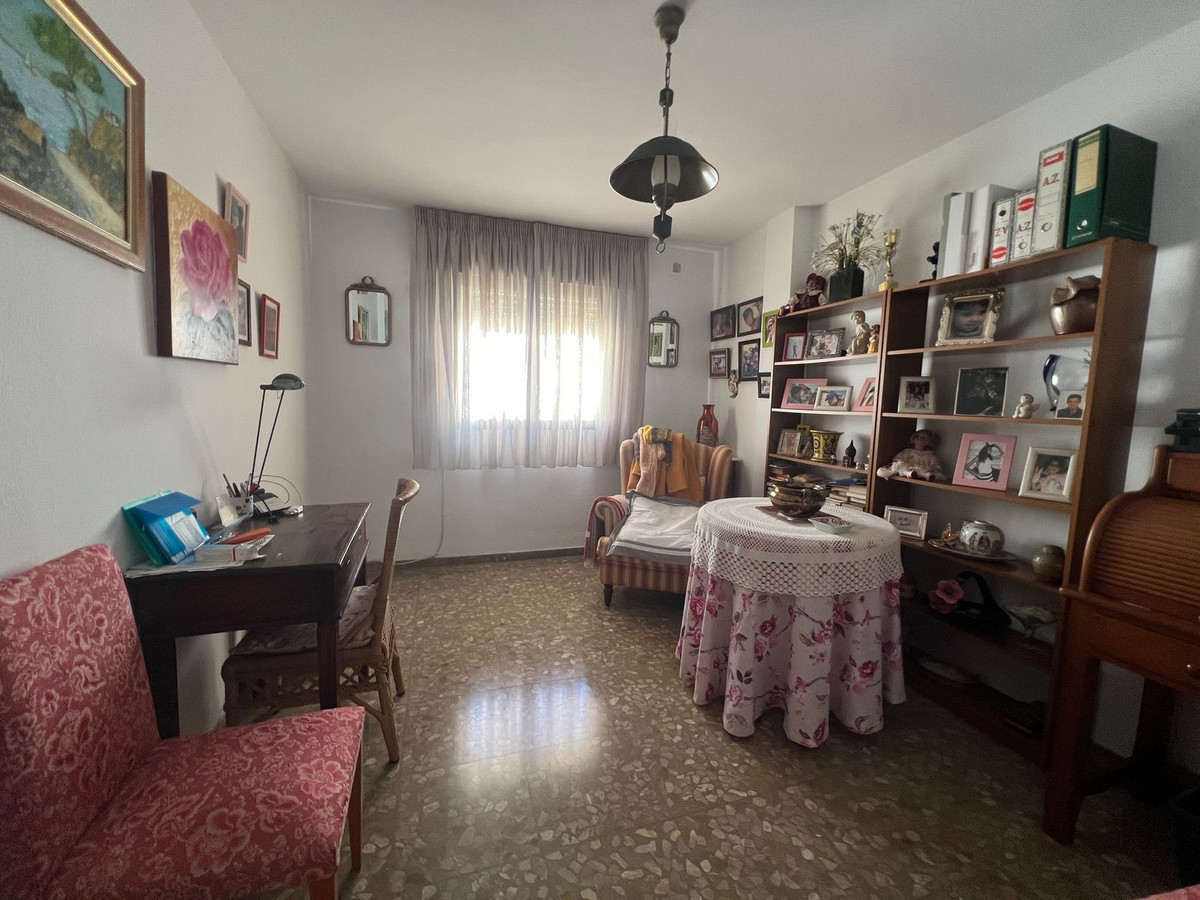 6 Bed Townhouse for sale in Estepona Costa Del Sol, Málaga, Spain