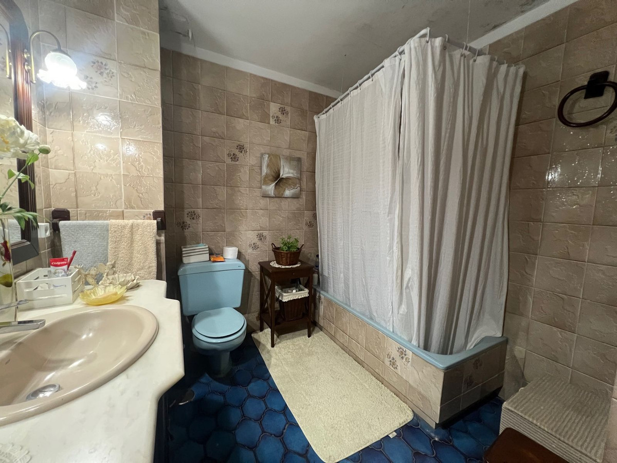 6 Bed Townhouse for sale in Estepona Costa Del Sol, Málaga, Spain