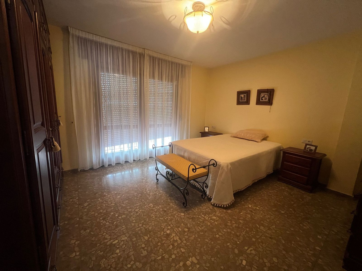 6 Bed Townhouse for sale in Estepona Costa Del Sol, Málaga, Spain