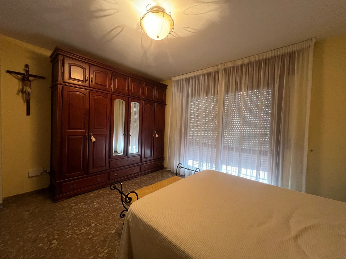6 Bed Townhouse for sale in Estepona Costa Del Sol, Málaga, Spain
