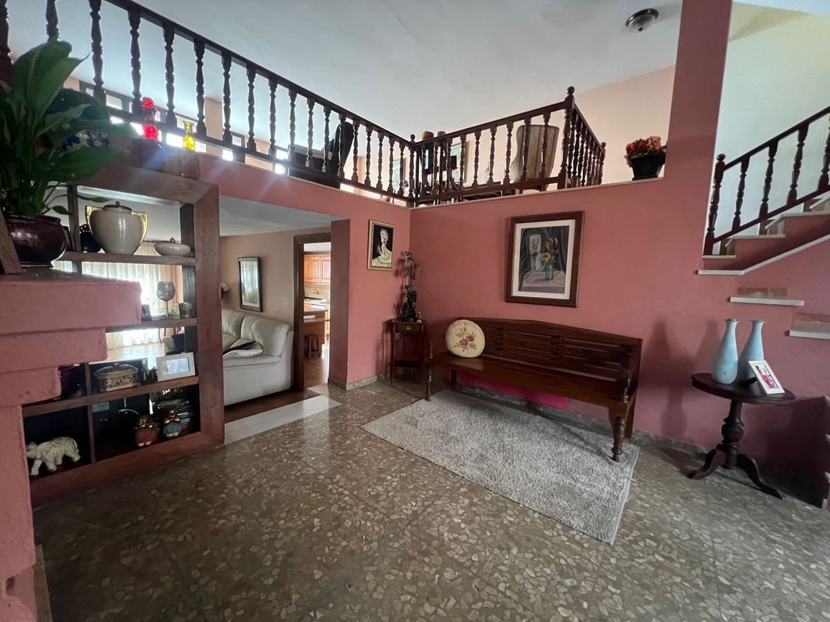 6 Bed Townhouse for sale in Estepona Costa Del Sol, Málaga, Spain