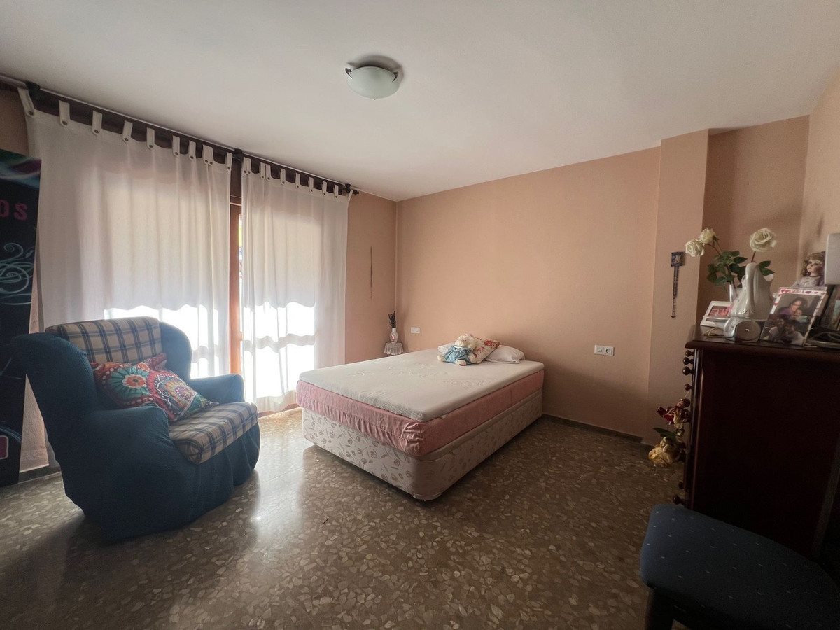 6 Bed Townhouse for sale in Estepona Costa Del Sol, Málaga, Spain