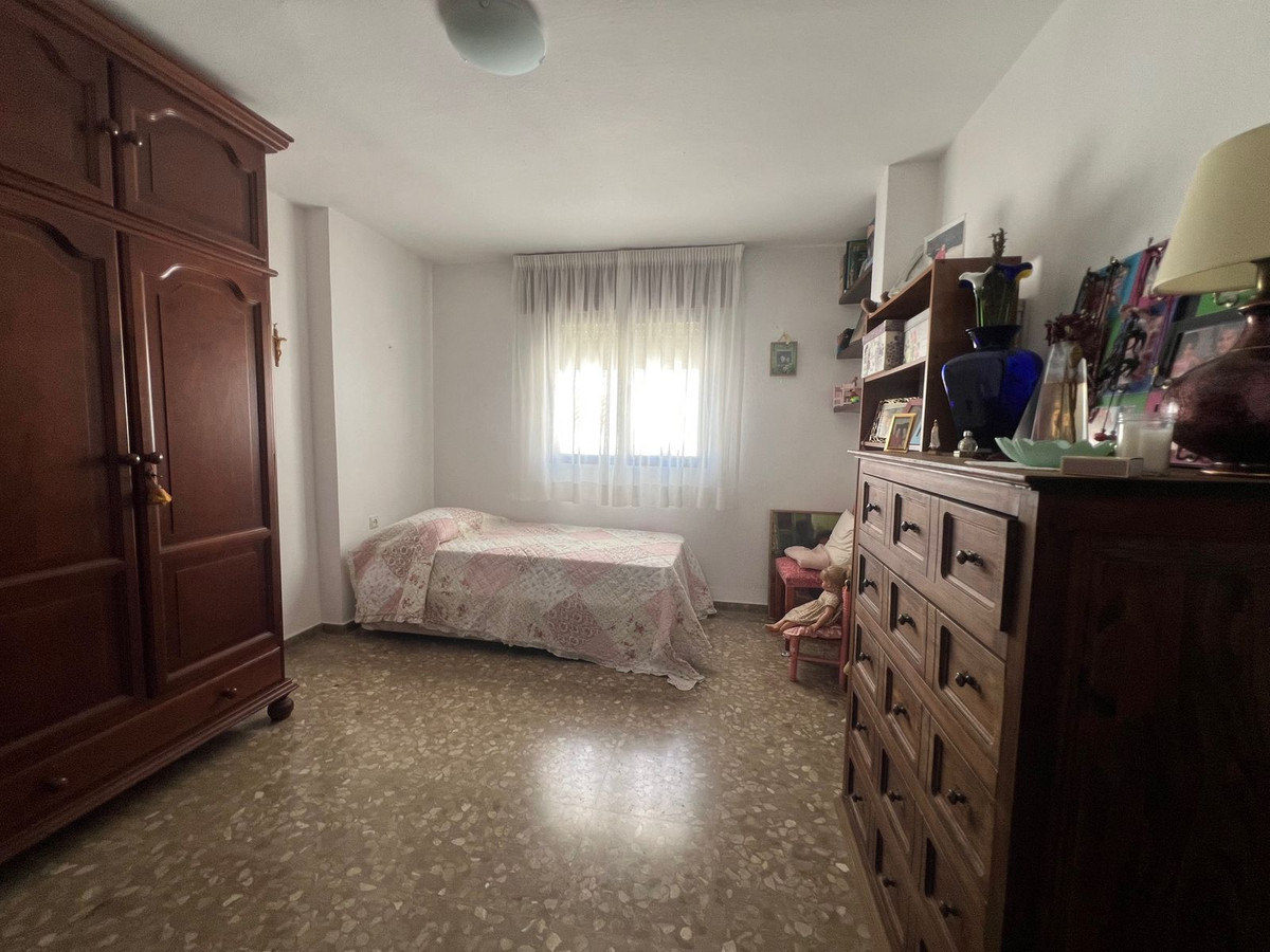 6 Bed Townhouse for sale in Estepona Costa Del Sol, Málaga, Spain