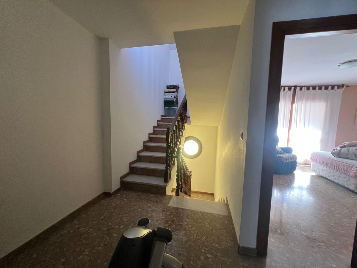 6 Bed Townhouse for sale in Estepona Costa Del Sol, Málaga, Spain