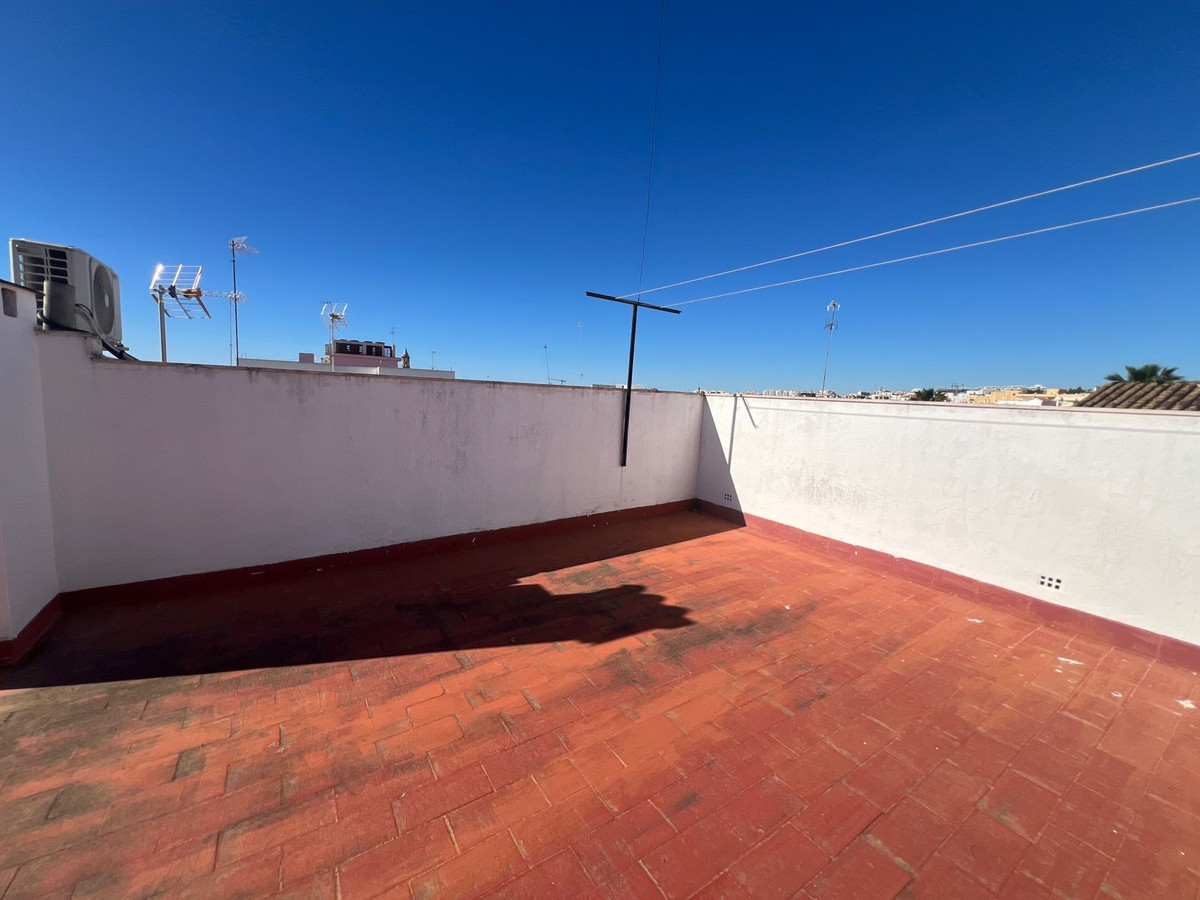 6 Bed Townhouse for sale in Estepona Costa Del Sol, Málaga, Spain