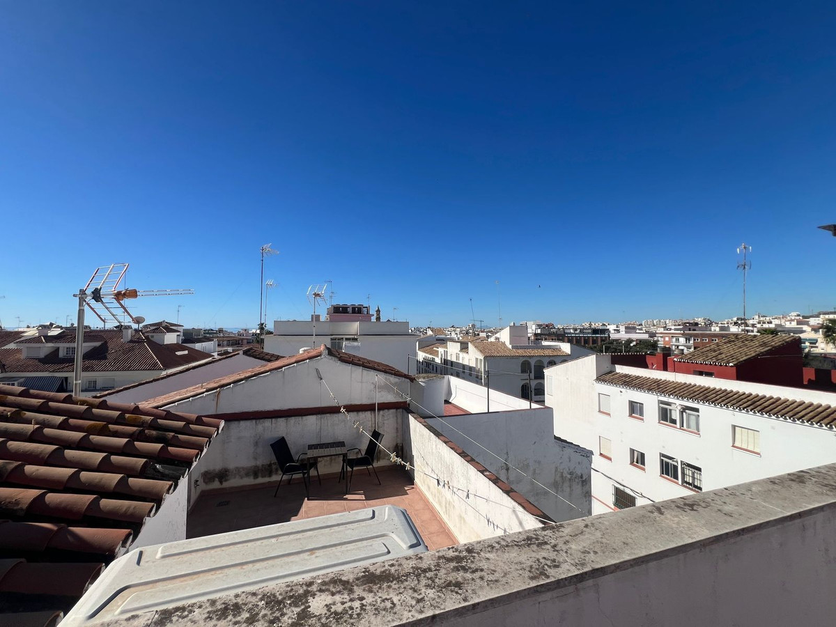 6 Bed Townhouse for sale in Estepona Costa Del Sol, Málaga, Spain