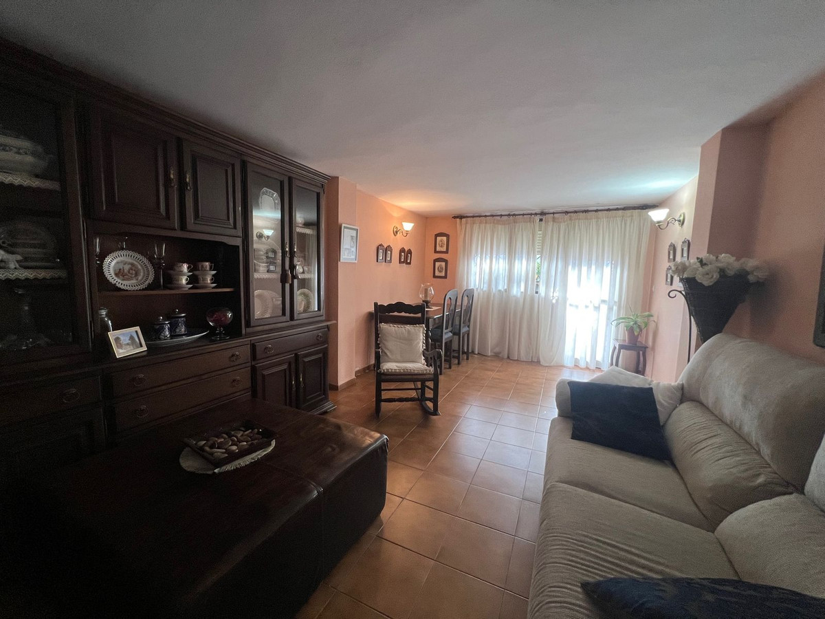 6 Bed Townhouse for sale in Estepona Costa Del Sol, Málaga, Spain