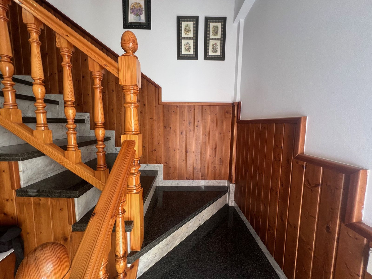 3 Bed Townhouse for sale in Estepona Costa Del Sol, Málaga, Spain