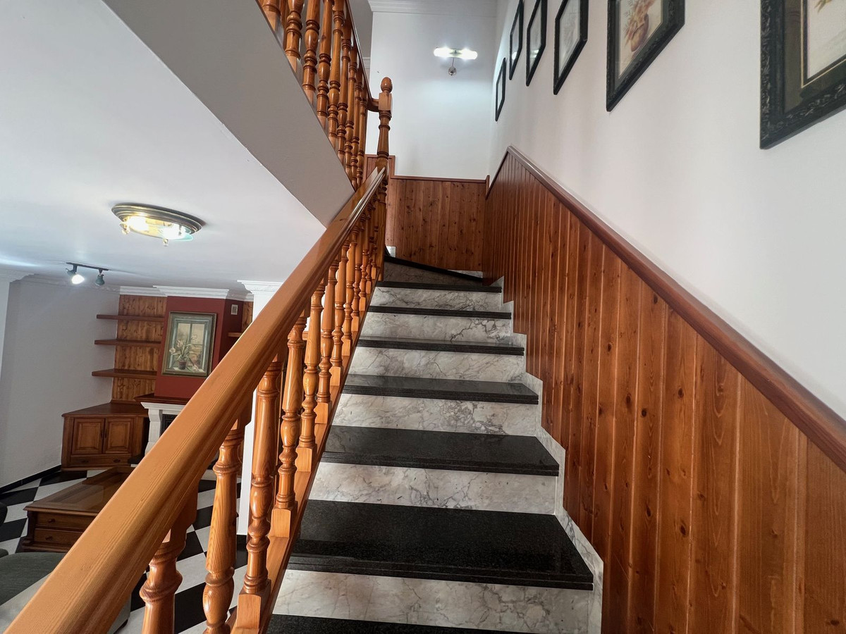 3 Bed Townhouse for sale in Estepona Costa Del Sol, Málaga, Spain