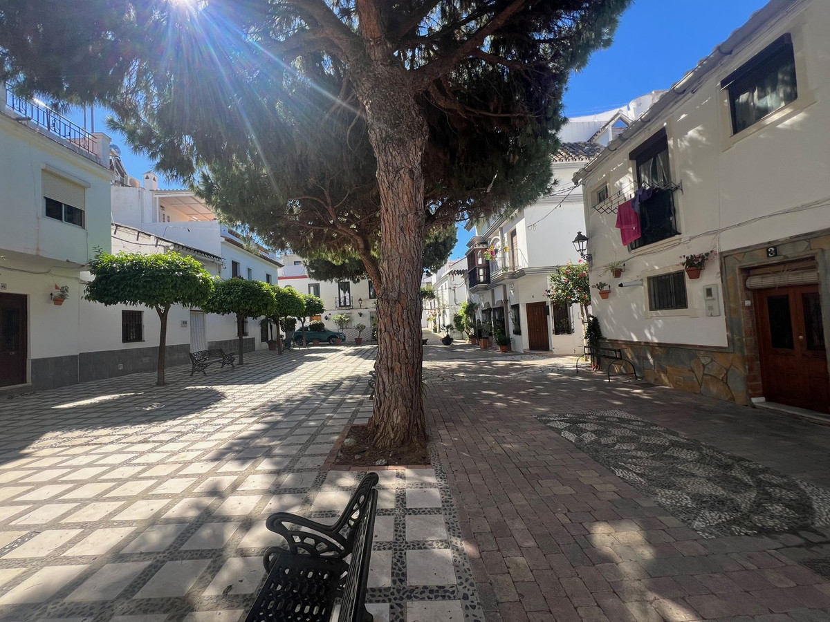 3 Bed Townhouse for sale in Estepona Costa Del Sol, Málaga, Spain