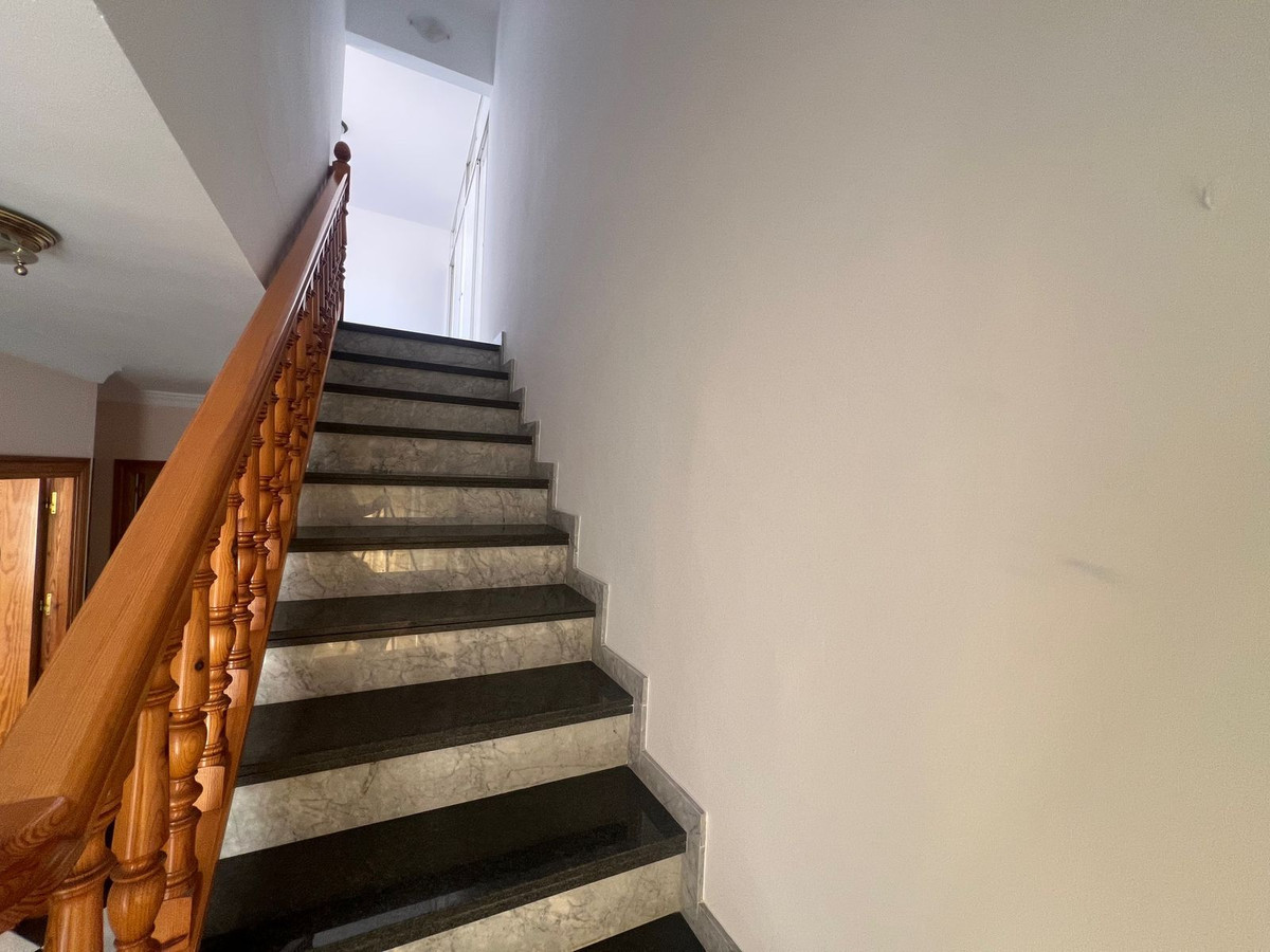 3 Bed Townhouse for sale in Estepona Costa Del Sol, Málaga, Spain